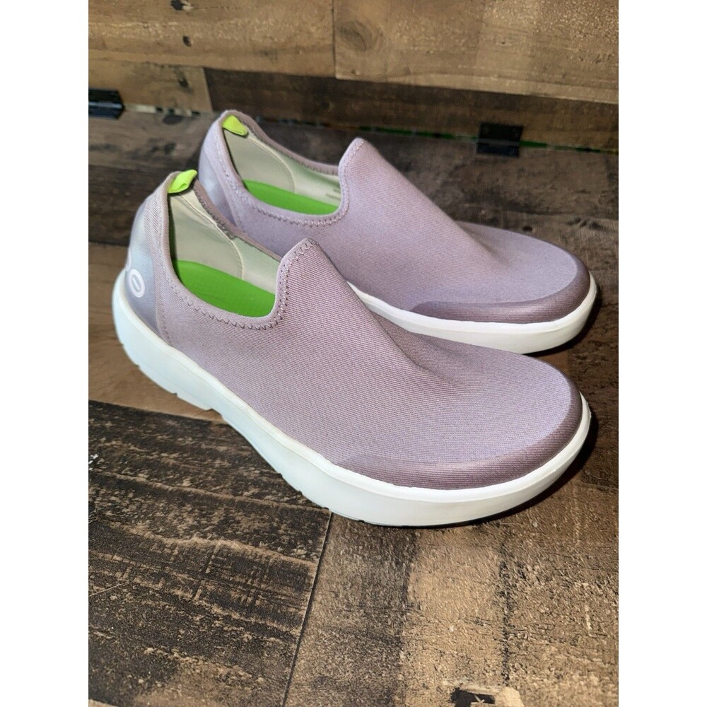 OOFOS OOmg eeZee Low Recovery Shoes Womens Sz 9 Mauve Purple Slip On Comfort